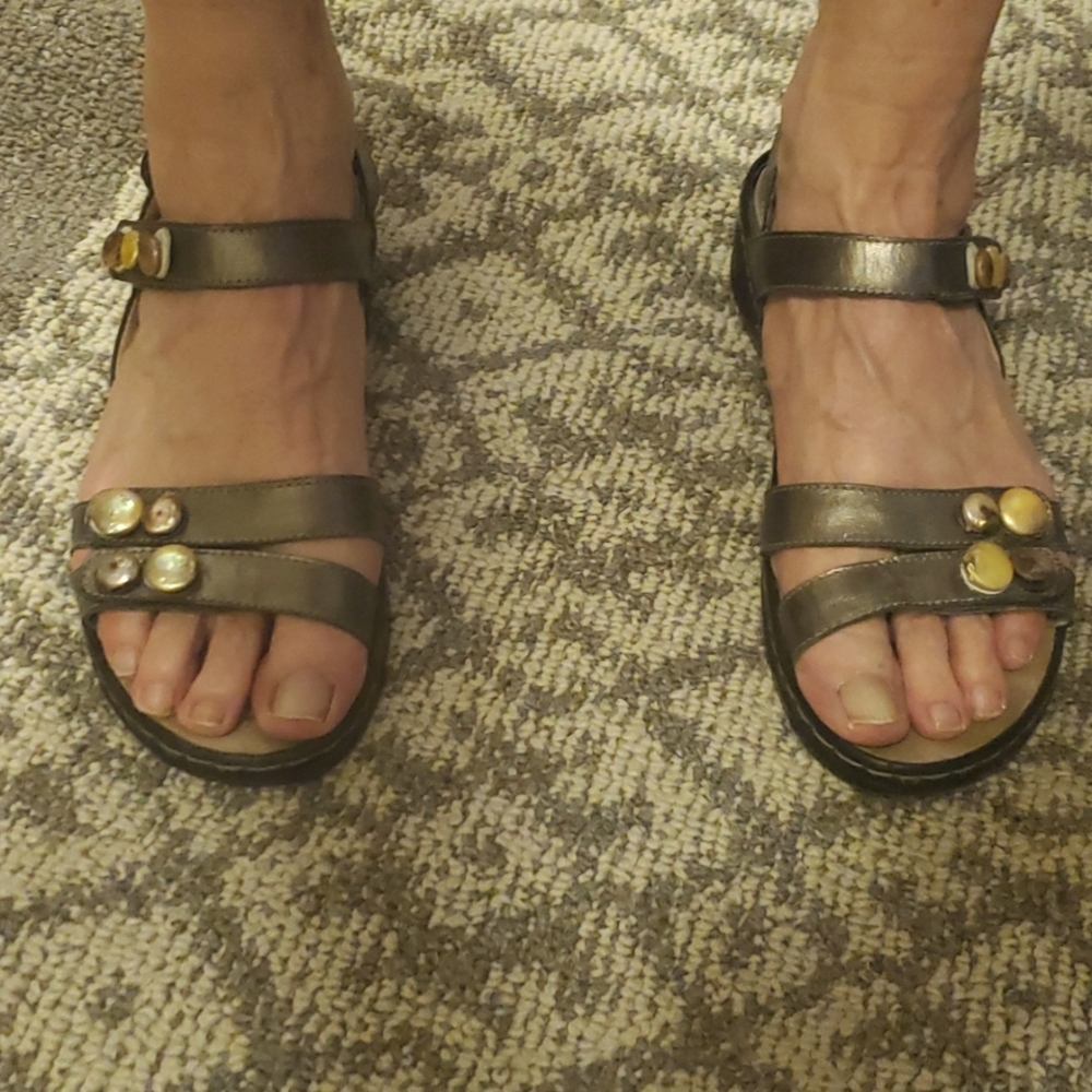 Comfort Bronze Sandals